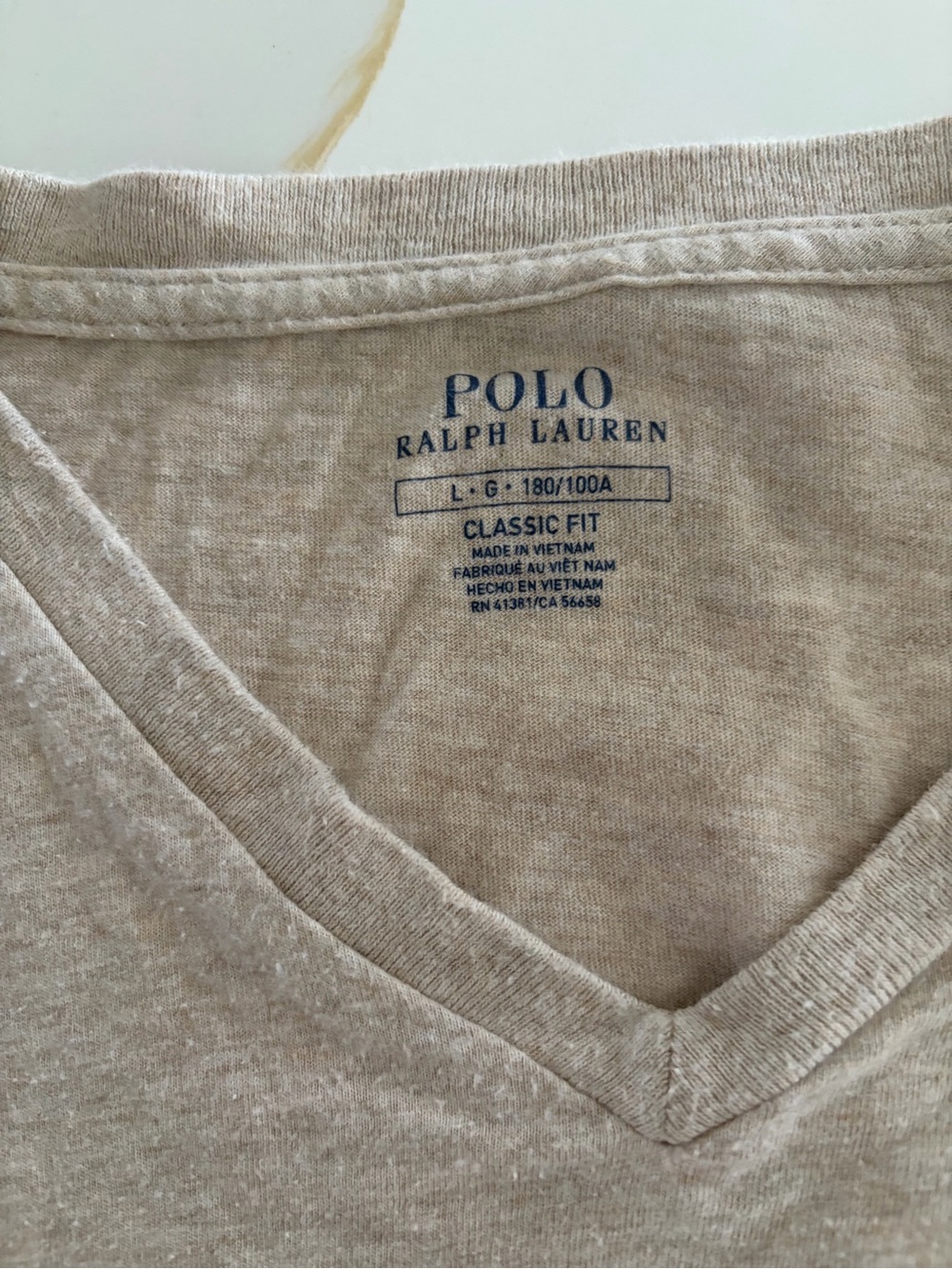 Polo by Ralph Lauren Men’s V-Neck Tee in Light Beige Size L - Picture 5 of 6